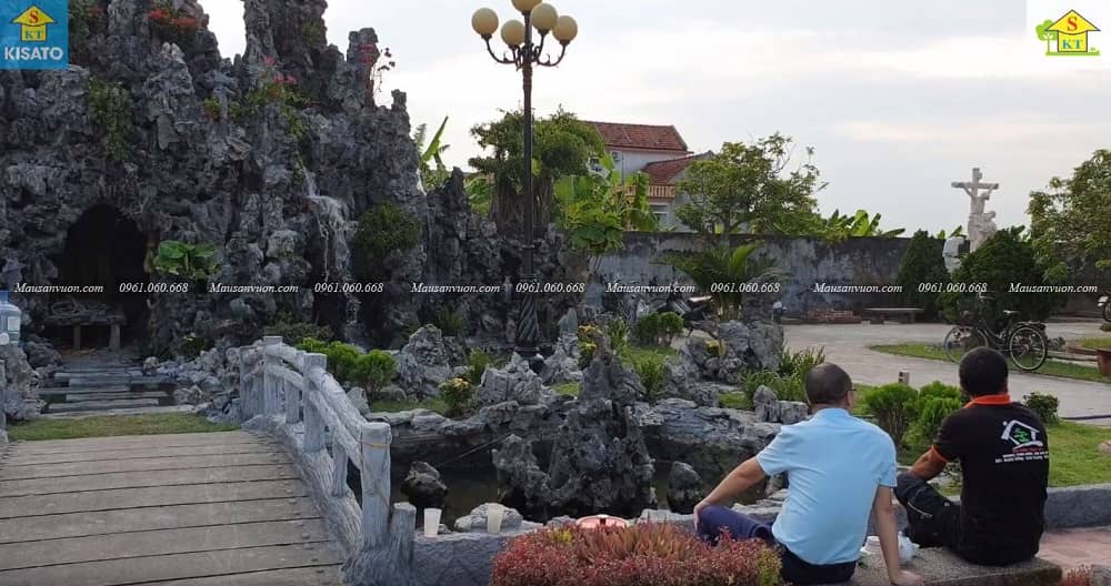 Thi Công Sân Vườn Hòn Non Bộ Đẹp Cho Nhà Thờ Kính Danh Tại Nam Định